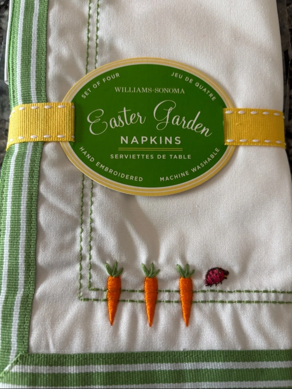 Williams Sonoma Easter Garden Napkins with Embroidered Carrots new